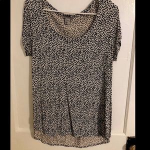 H&M animal print tee with pocket